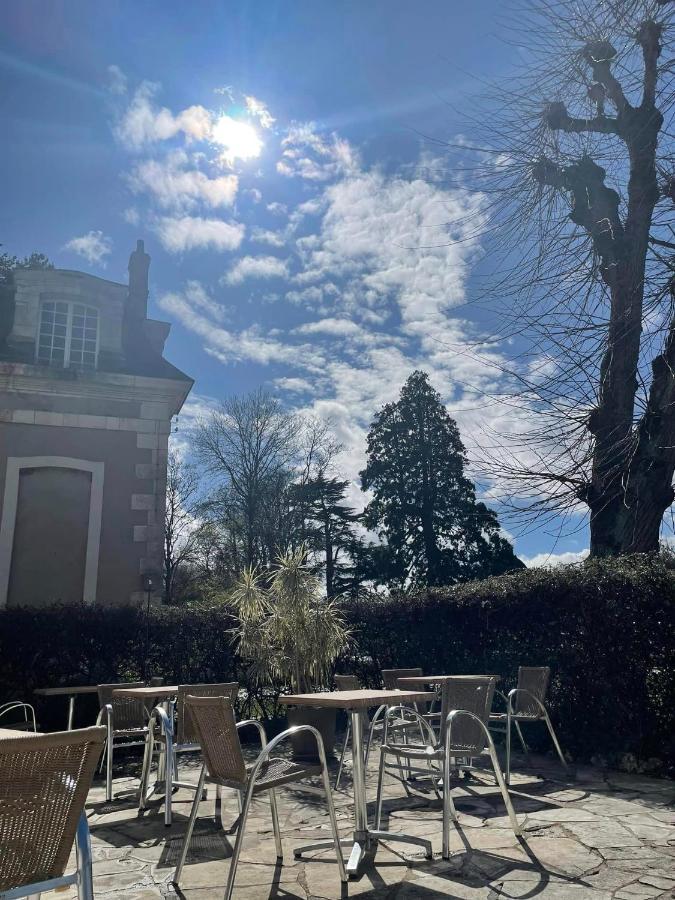 Hotel La Capitainerie Châteauneuf-sur-Loire Exterior foto
